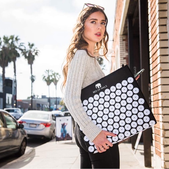 New In Box Accupressure Mat BED OF NAILS, 29x16x1” W/Carry Bag, 8,820 Points - Picture 9 of 9